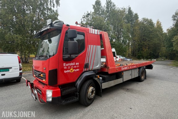 2011 Volvo FL 260 bilberger - EU-Godkjent - tiltbart og forskyvbart plan - hydraulisk vinsj - 371 753 km - 14 000 kg totalvekt