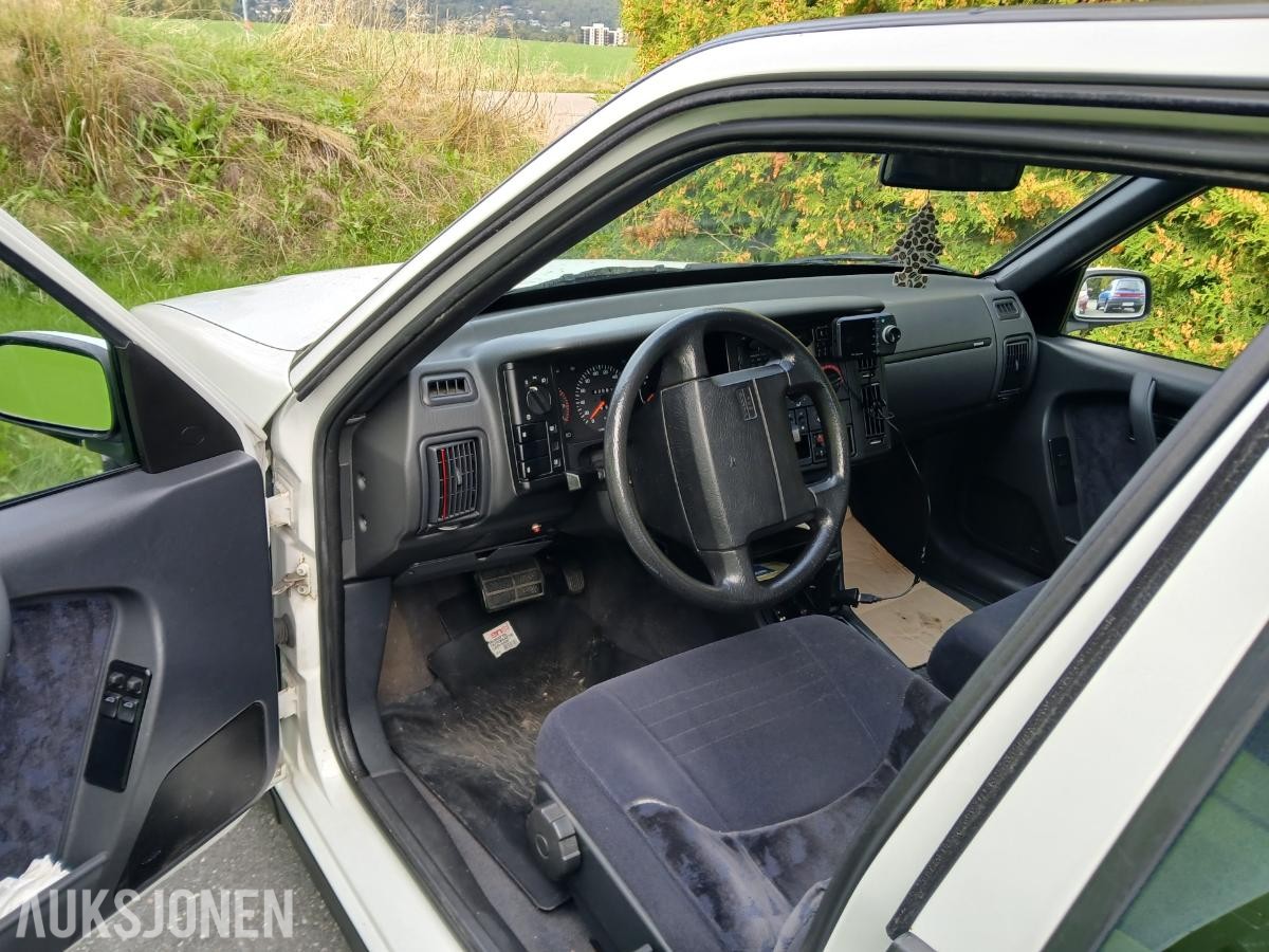 1994 VOLVO 460 GL AUTOMAT S+V DEKK EU OK TIL 01.2029