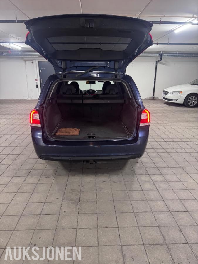 2014 Volvo V70 1.6 Diesel 114hk Summum, Automat, Cruisekontroll Skinnseter