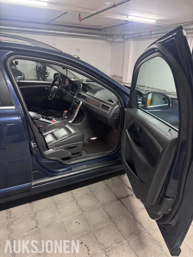 2014 Volvo V70 1.6 Diesel 114hk Summum, Automat, Cruisekontroll Skinnseter