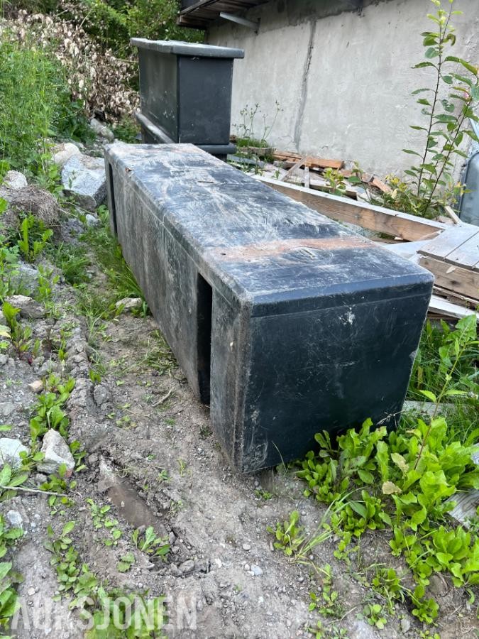 2 stk pontonger. - Uten minstepris!