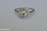 0.88CT DIAMANTRING I 14K GULL. NATURLIGE DIAMANTER! TAKSTBREV OG SERTIFIKAT!