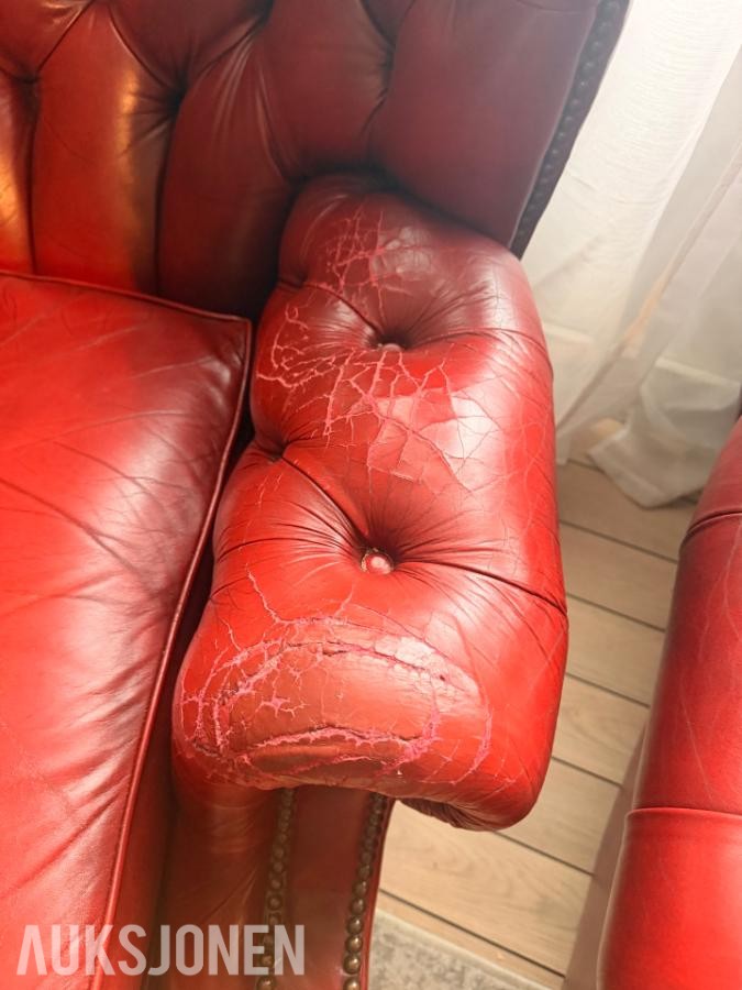 Eksklusivt Chesterfield møbelsett   3-seter + 2 lenestoler
