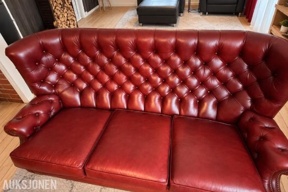 Eksklusivt Chesterfield møbelsett   3-seter + 2 lenestoler
