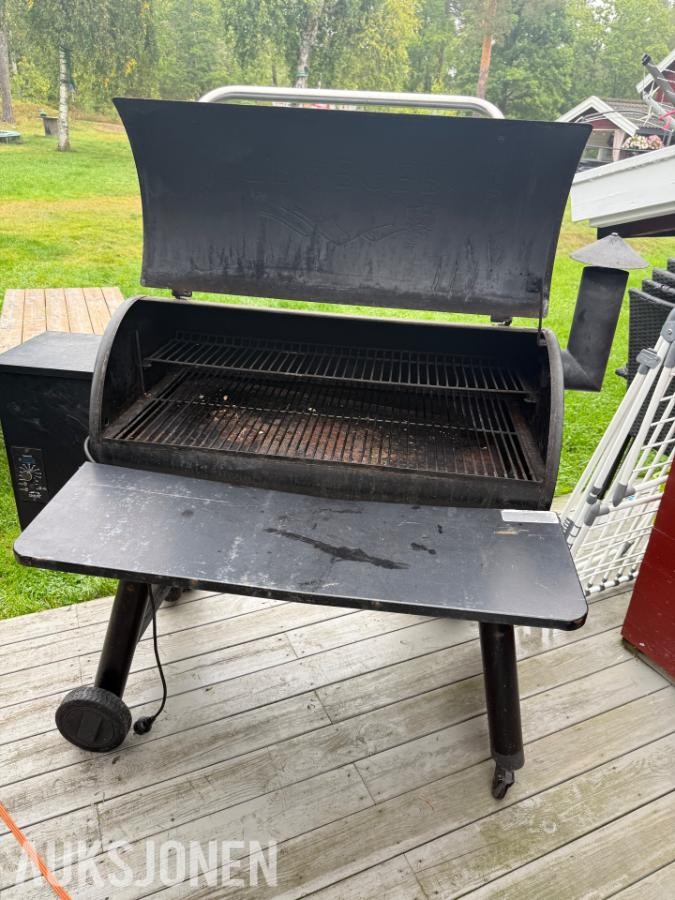 2016 Traeger Pro 34 - smoker/grill