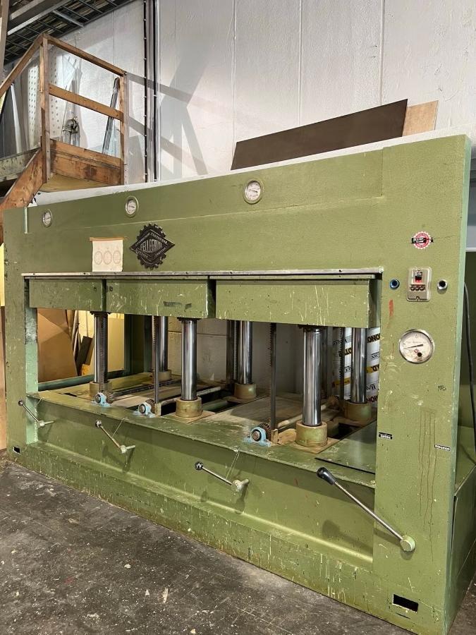 Hydraulisk limpresse/finerpresse  Pellegrini, Italia | 3-seksjons industrimaskin