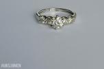 0.86CT DIAMANTRING I 14K GULL. NATURLIGE DIAMANTER! TAKSTBREV OG SERTIFIKAT!