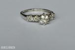 0.86CT DIAMANTRING I 14K GULL. NATURLIGE DIAMANTER! TAKSTBREV OG SERTIFIKAT!