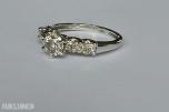 0.86CT DIAMANTRING I 14K GULL. NATURLIGE DIAMANTER! TAKSTBREV OG SERTIFIKAT!