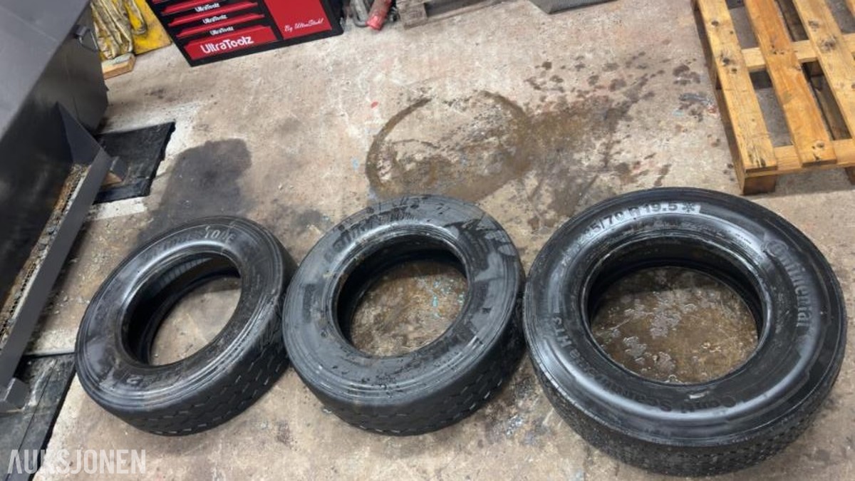 Lastebildekk/ trallehjul  285/70R 19,5 Continental, Bridgestone