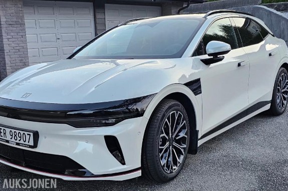 2026 ZEEKR 7GT CORE 421HK RWD 10 ÅR NYBILGARANTI, ADAPTIV CRUISEKONTROL, RYGGEKAMERA