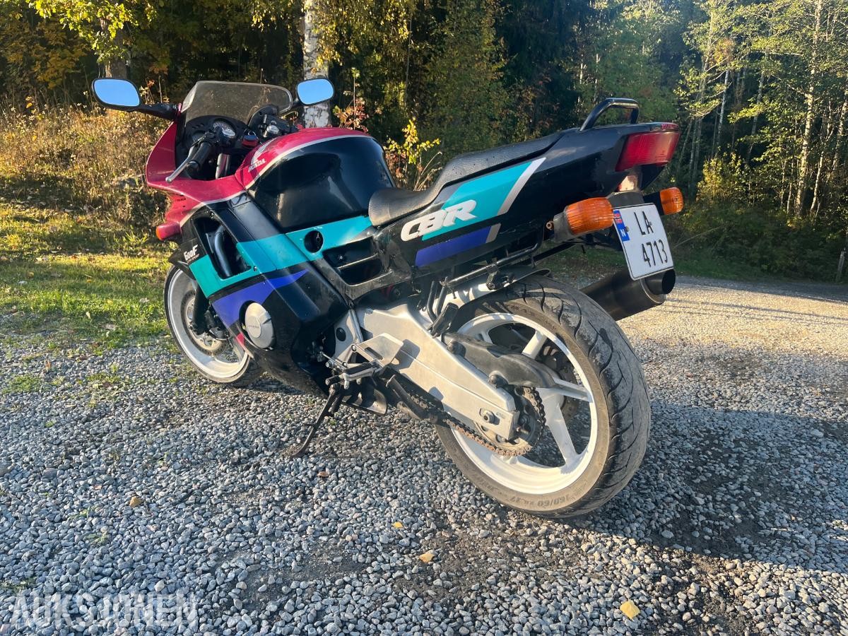 1991 Honda CBR 600F - VETERAN