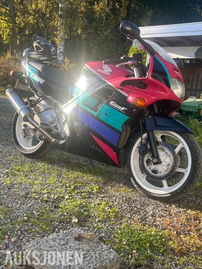 1991 Honda CBR 600F - VETERAN