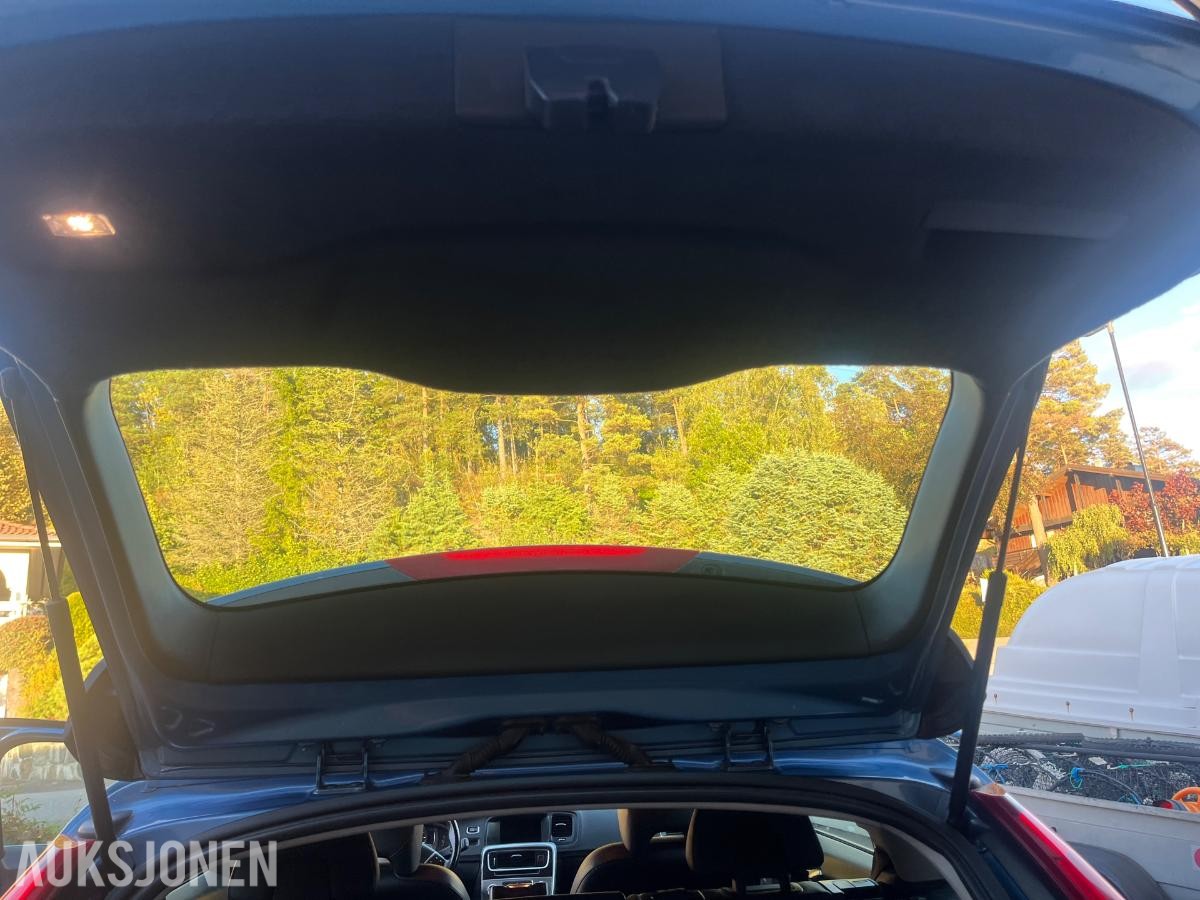 2015 VOLVO V60 D2 115HK CRUISEKONTROLL, HENGERFESTE, SKINNSETER