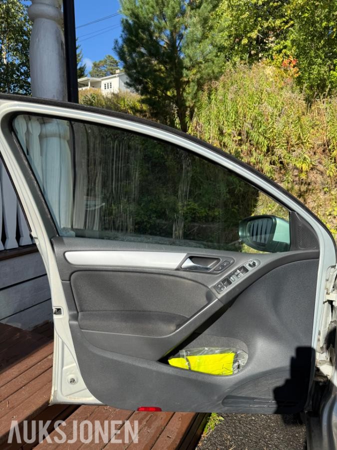 2011 Volkswagen Golf 1.6 Diesel 105hk Automat, Hengerfeste, Cruisekontroll