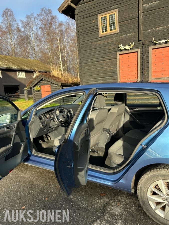 2016 Volkswagen Golf 1.6 TDI 110hk Cruisekontroll, S+V Dekk