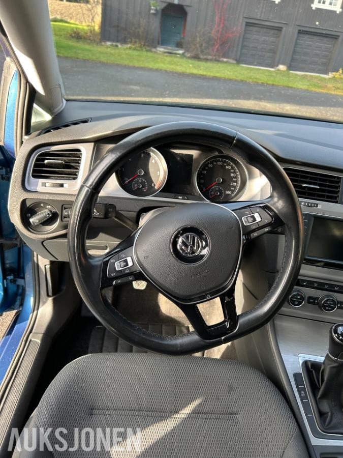2016 Volkswagen Golf 1.6 TDI 110hk Cruisekontroll, S+V Dekk