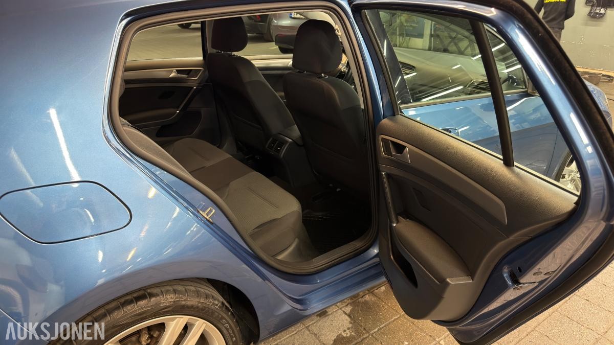 2016 Volkswagen Golf 1.6 TDI 110hk Cruisekontroll, S+V Dekk