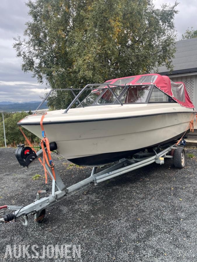 1985 Wester 18 med tredal henger 