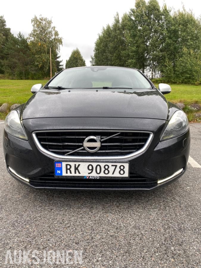 2014 Volvo V40 R-DESIGN D2 EU-OK 08.28 NYLIG SERVICE