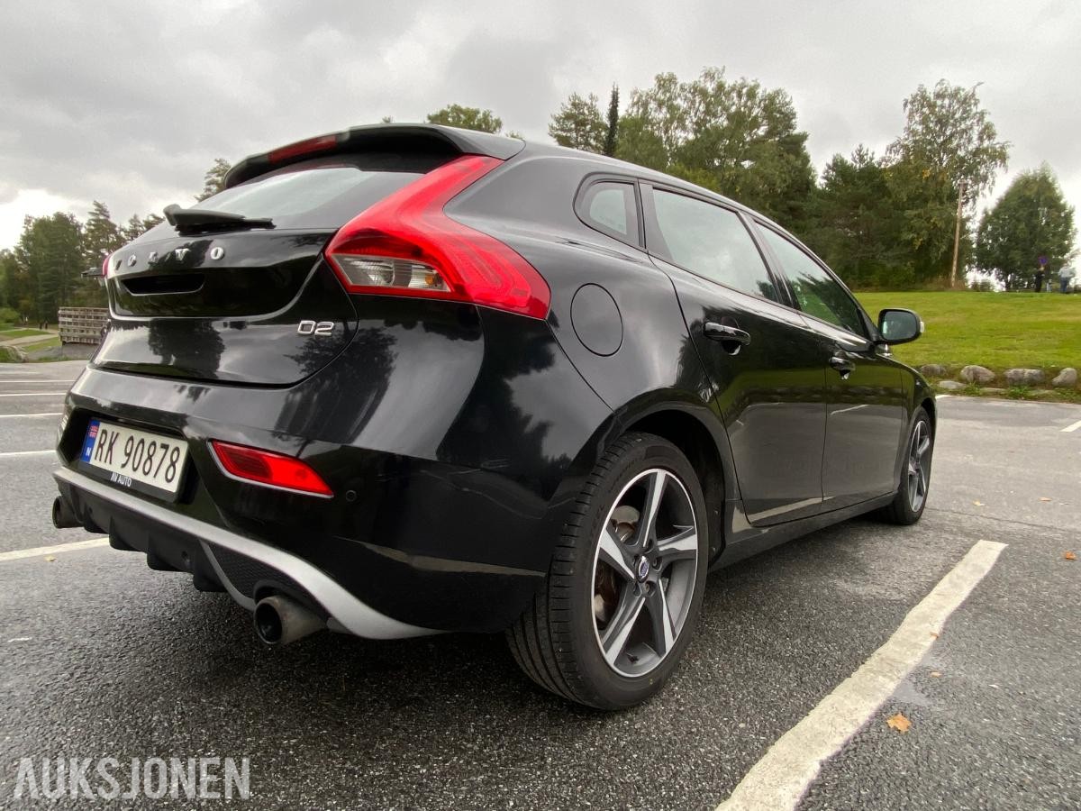 2014 Volvo V40 R-DESIGN D2 EU-OK 08.28 NYLIG SERVICE
