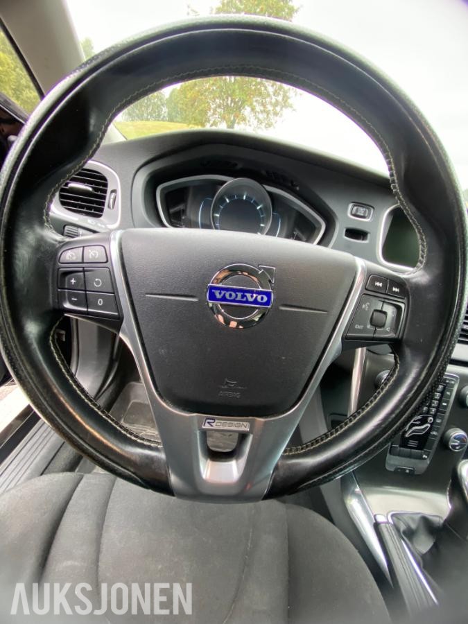 2014 Volvo V40 R-DESIGN D2 EU-OK 08.28 NYLIG SERVICE