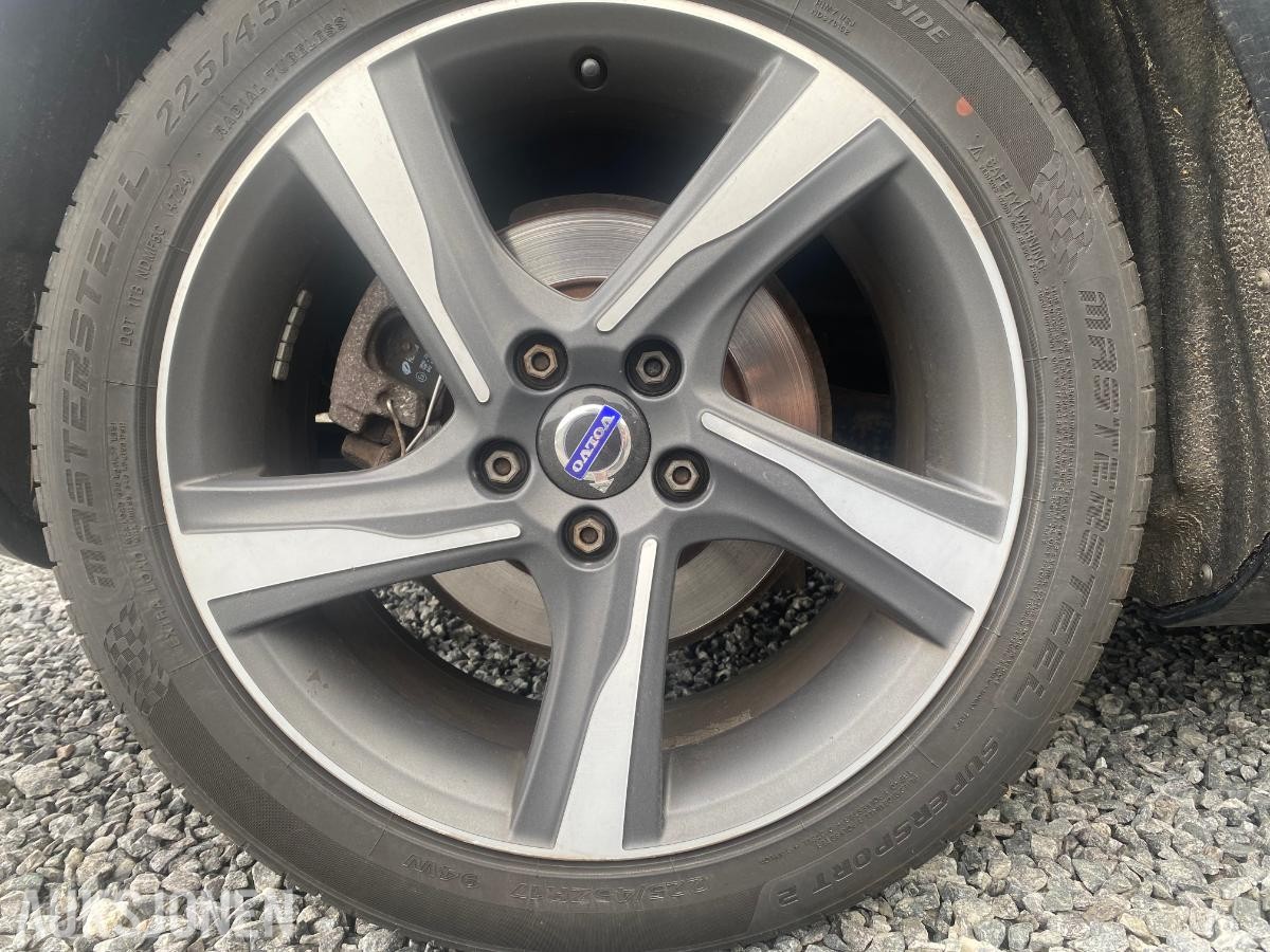 2014 Volvo V40 R-DESIGN D2 EU-OK 08.28 NYLIG SERVICE