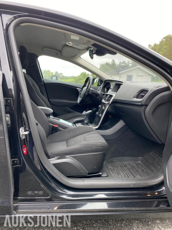2014 Volvo V40 R-DESIGN D2 EU-OK 08.28 NYLIG SERVICE