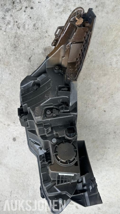 2024 kia EV6 Hovedlykt, venstre *Ingen minstepris*