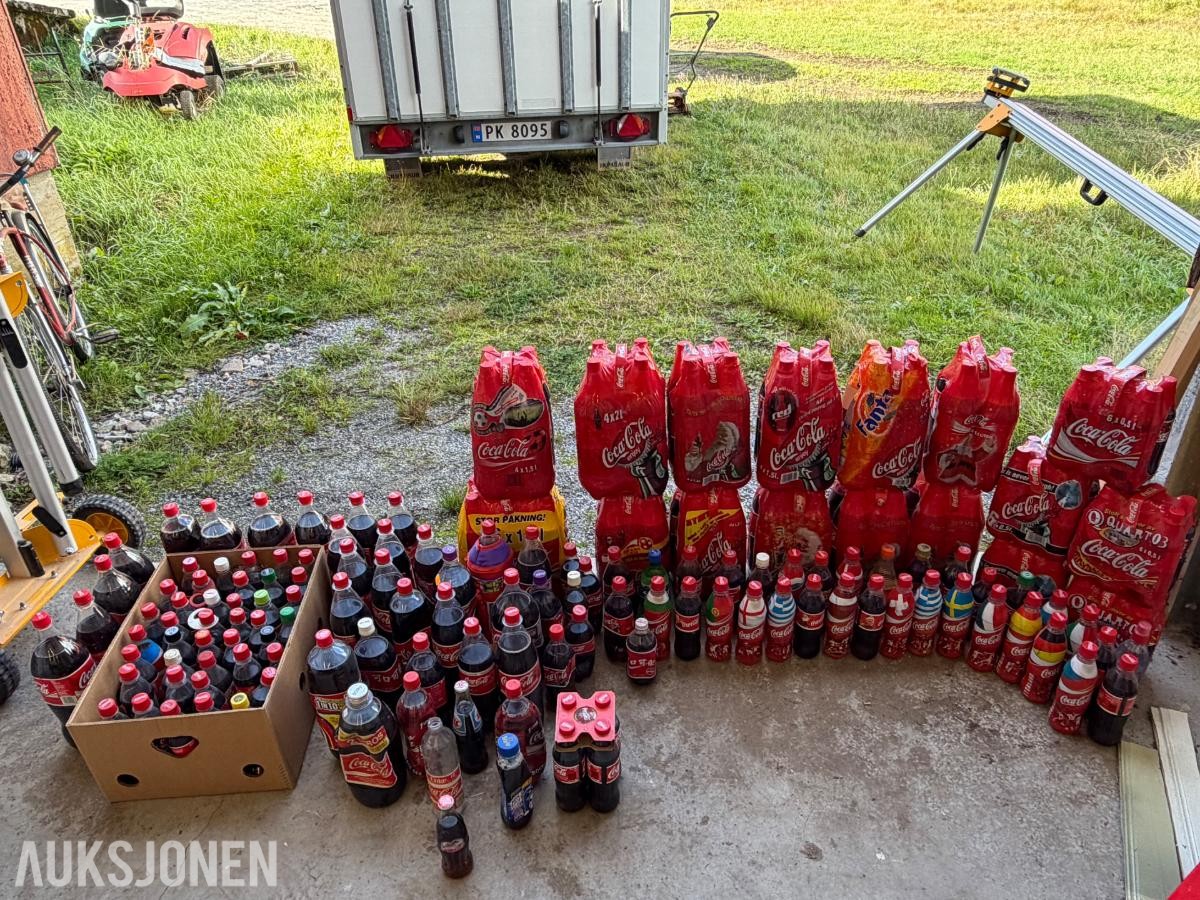 Cola samling selges 