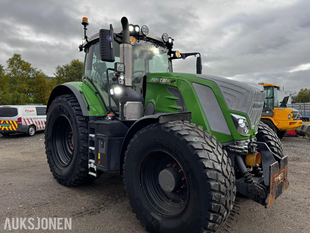 2020 Fendt 828 Vario BRØYTERIGGET, FRONT PTO, SOMMER OG VINTERHJUL
