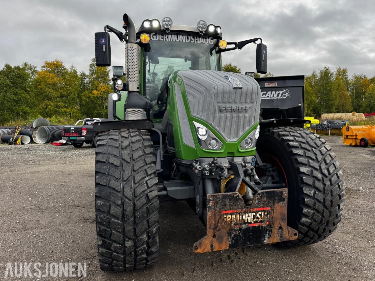 2020 Fendt 828 Vario BRØYTERIGGET, FRONT PTO, SOMMER OG VINTERHJUL