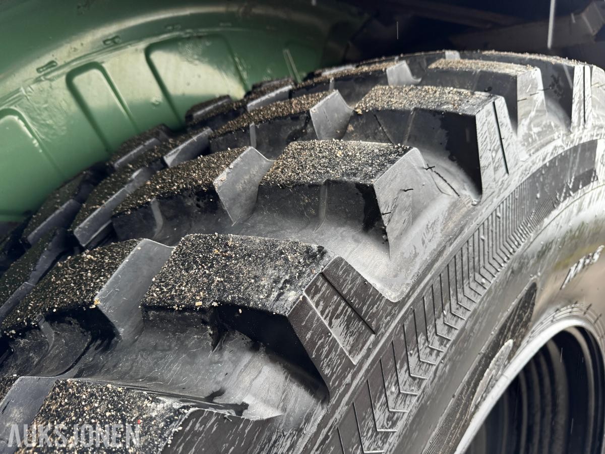 2020 Fendt 828 Vario BRØYTERIGGET, FRONT PTO, SOMMER OG VINTERHJUL