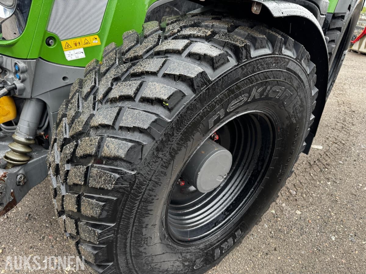 2020 Fendt 828 Vario BRØYTERIGGET, FRONT PTO, SOMMER OG VINTERHJUL