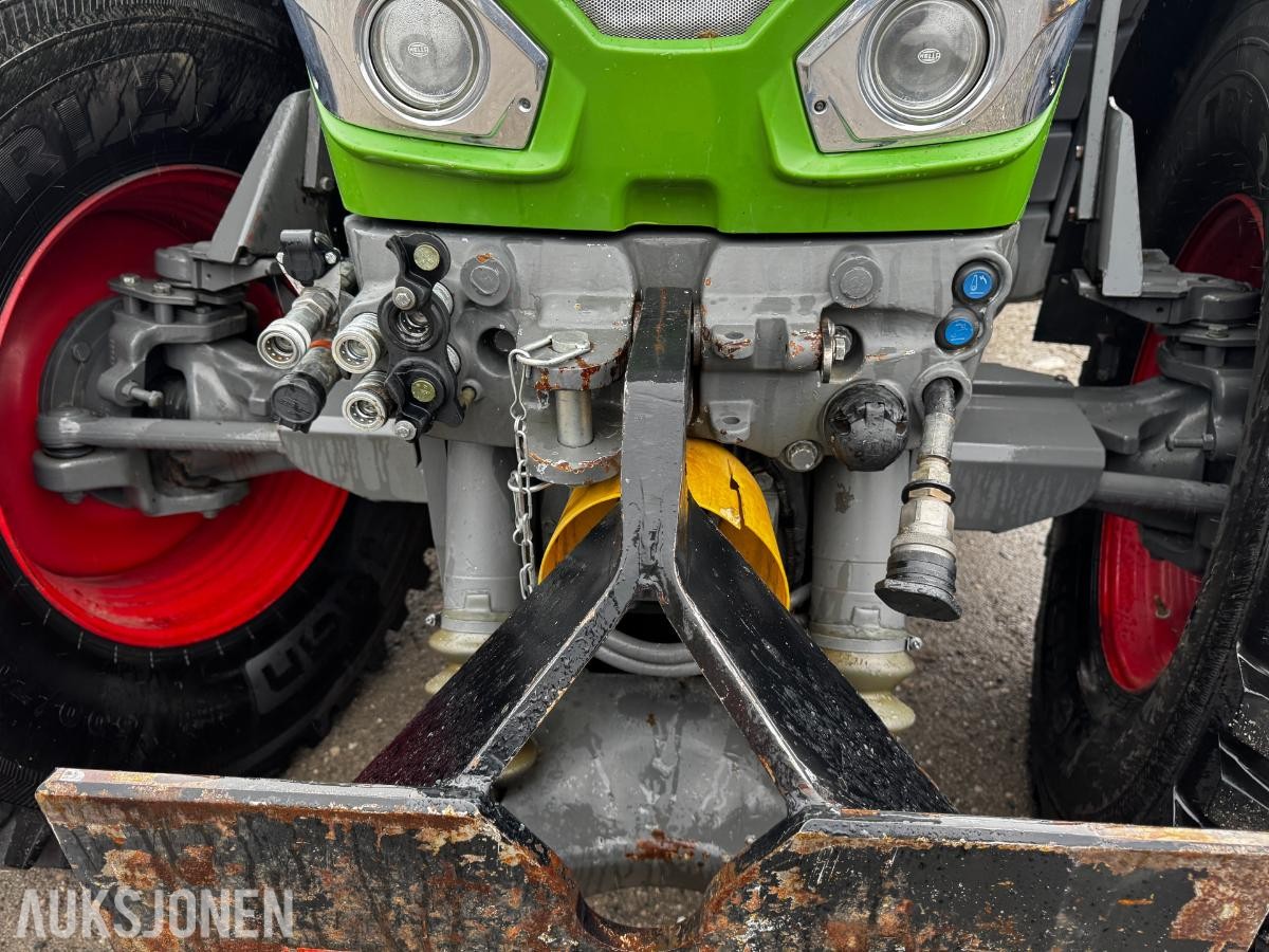 2020 Fendt 828 Vario BRØYTERIGGET, FRONT PTO, SOMMER OG VINTERHJUL