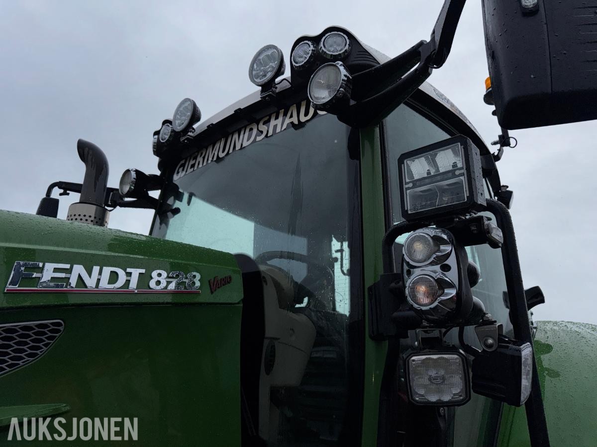 2020 Fendt 828 Vario BRØYTERIGGET, FRONT PTO, SOMMER OG VINTERHJUL