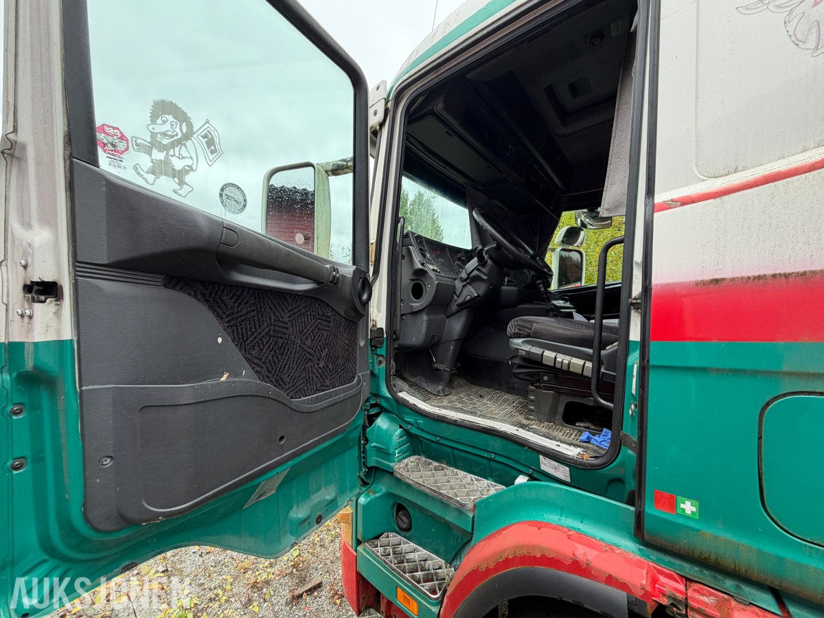 2000 Scania R164GB skaplastebil med kjøleaggregat og bakløft