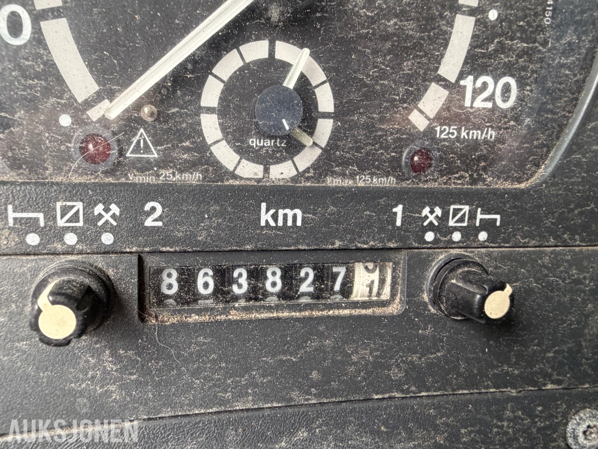 2000 Scania R164GB skaplastebil med kjøleaggregat og bakløft