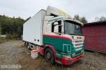 2000 Scania R164GB skaplastebil med kjøleaggregat og bakløft