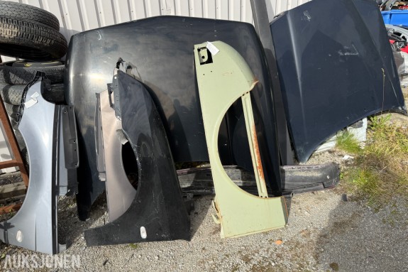 SAAB-Dvs bildeler Panser skjermer lykter