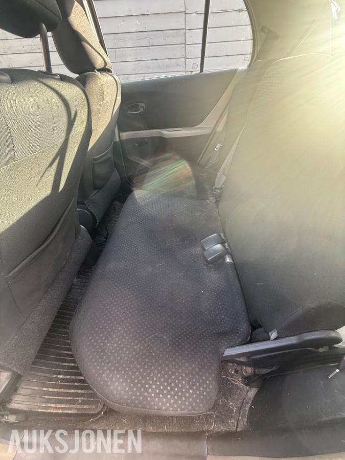 2010 Toyota Yaris 1.3