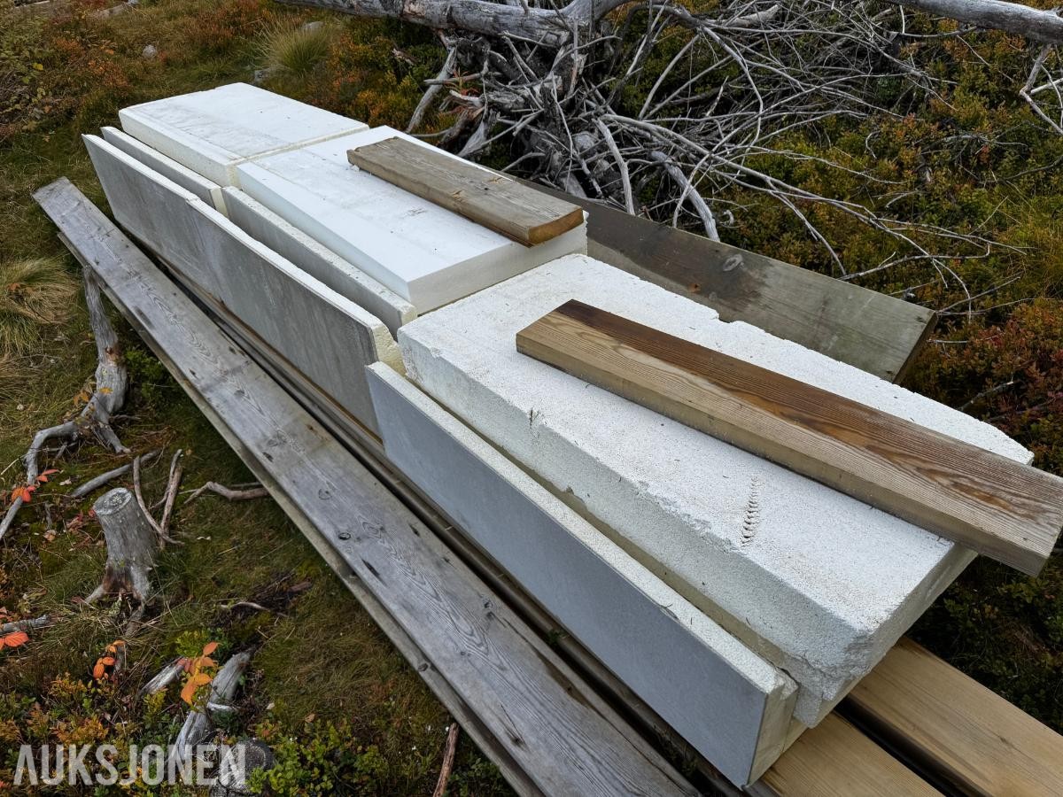 Diverse ringmur L-elementer og isolasjon