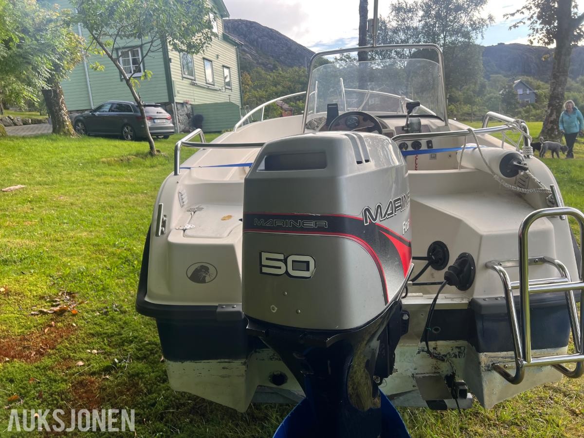 1998 Uttern 4612 exclusive båt med reg henger
