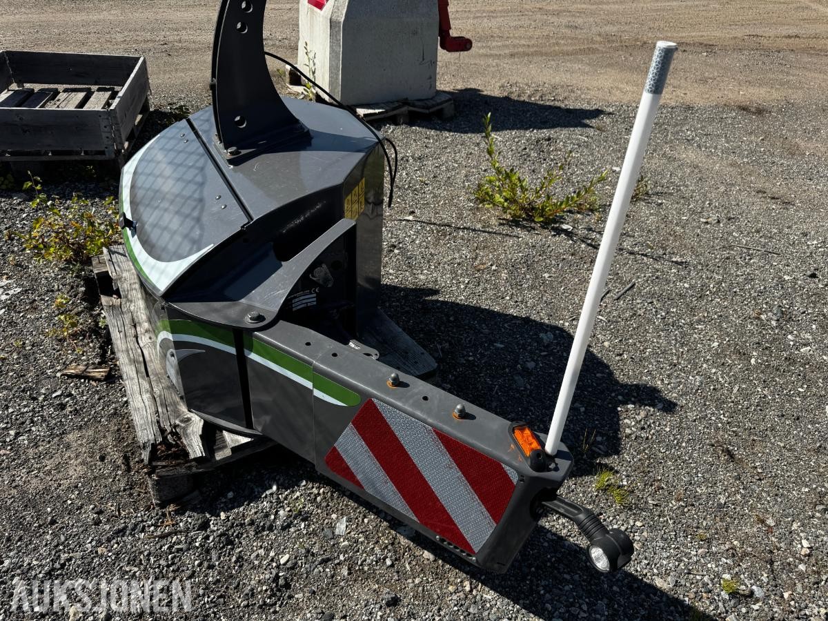 2021 Fendt frontvekt med lys, justerbare vinger og 3-punkt feste  SW1100 frontvekt med lys, justerbare vinger og 3-punkt feste
