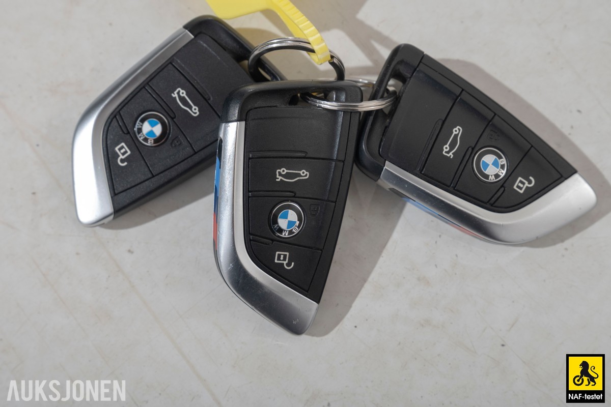 2017 BMW X1 xDrive20d M-SPORT HUD KAMERA LED NAVI SKINN