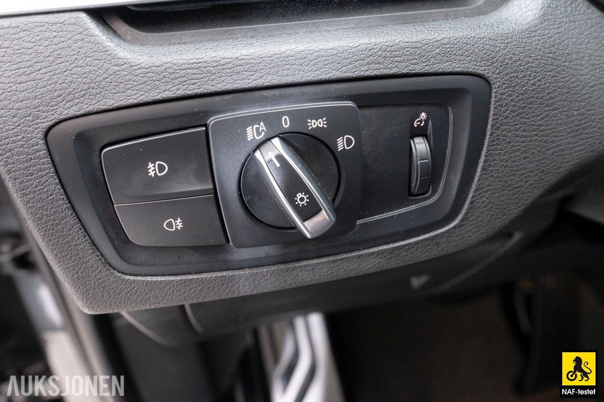 2017 BMW X1 xDrive20d M-SPORT HUD KAMERA LED NAVI SKINN