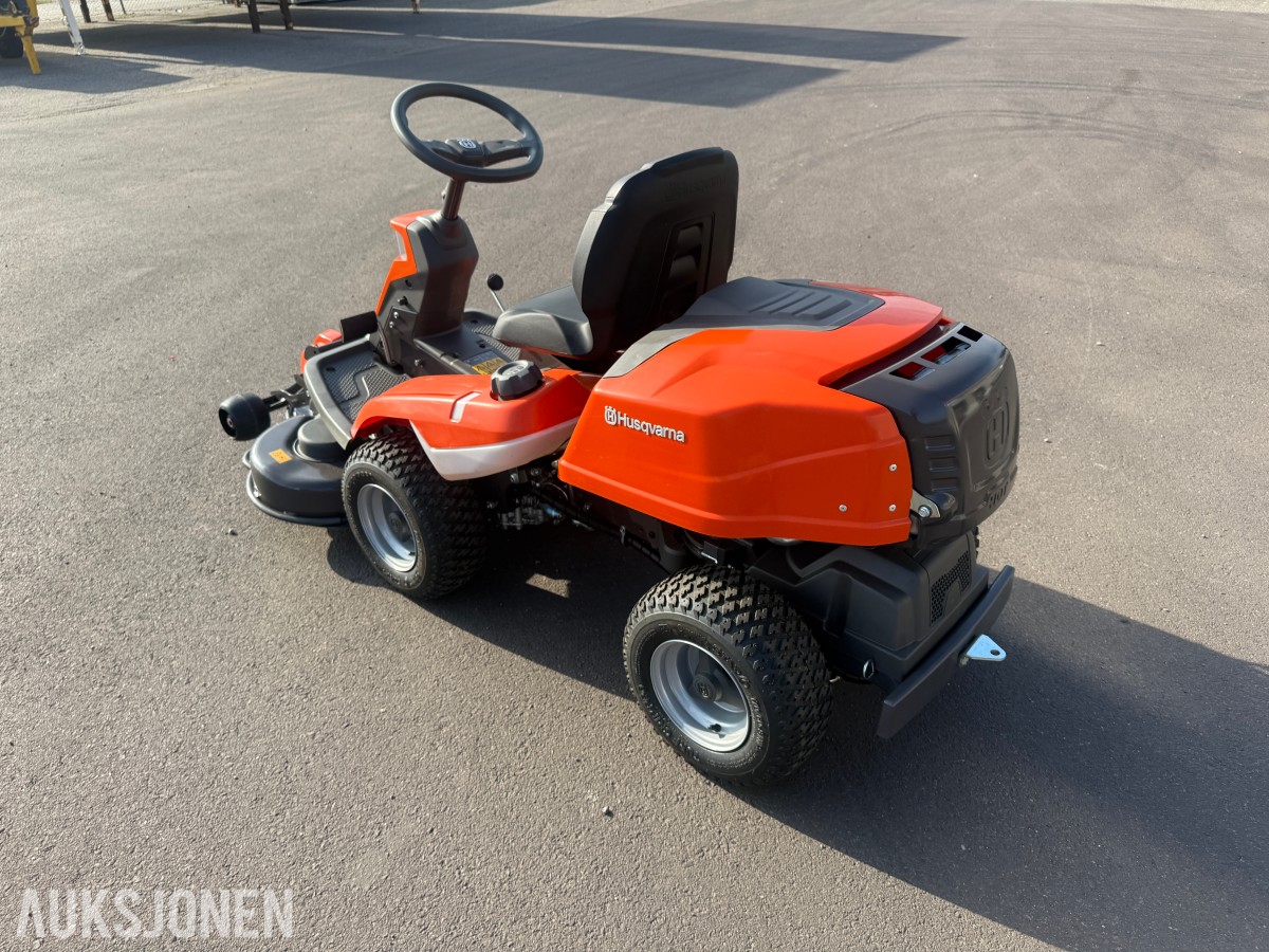 2026 Husqvarna R 216T AWD sitteklipper med Combi 103 klippeaggregat