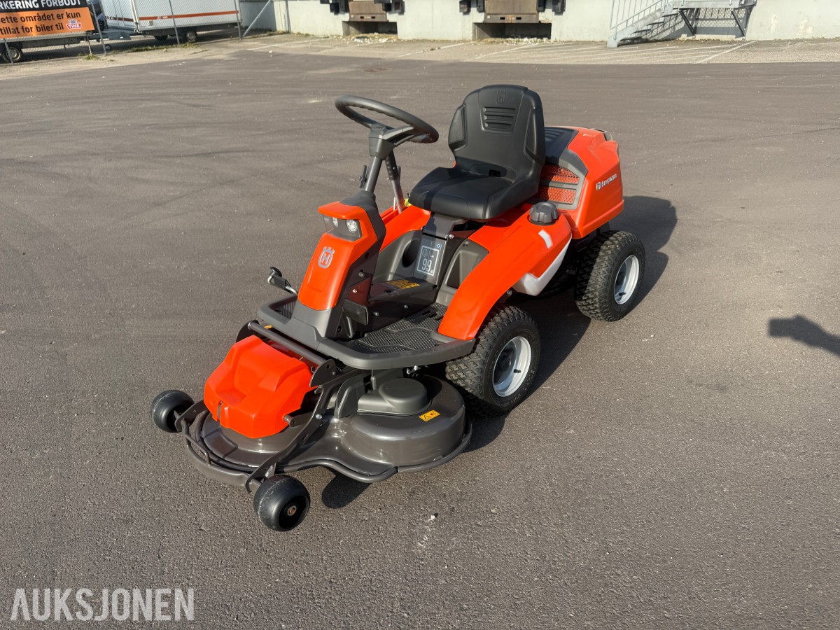 2026 Husqvarna R 216T AWD sitteklipper med Combi 103 klippeaggregat