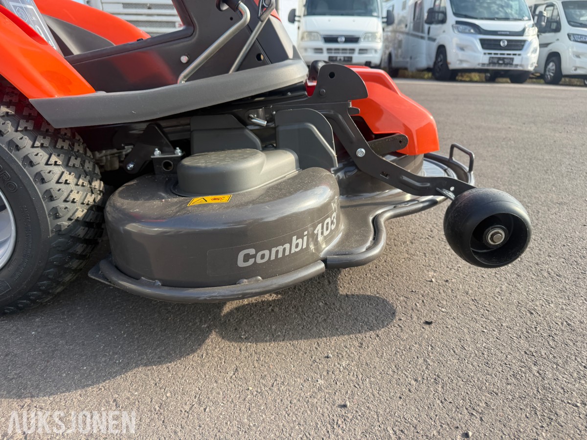 2026 Husqvarna R 216T AWD sitteklipper med Combi 103 klippeaggregat