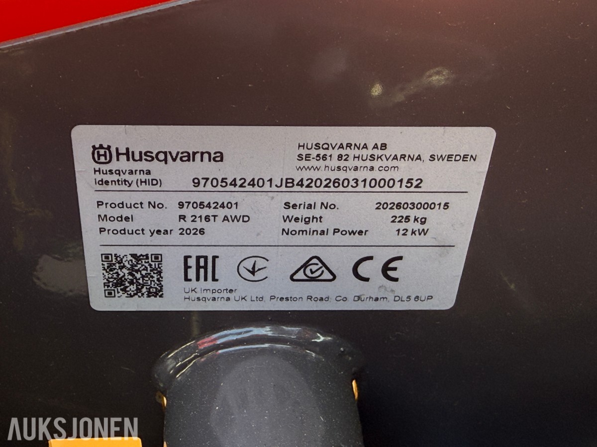 2026 Husqvarna R 216T AWD sitteklipper med Combi 103 klippeaggregat